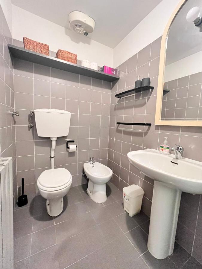 Apartamento Kibilu - Via Guido D'Arezzo Milán Exterior foto